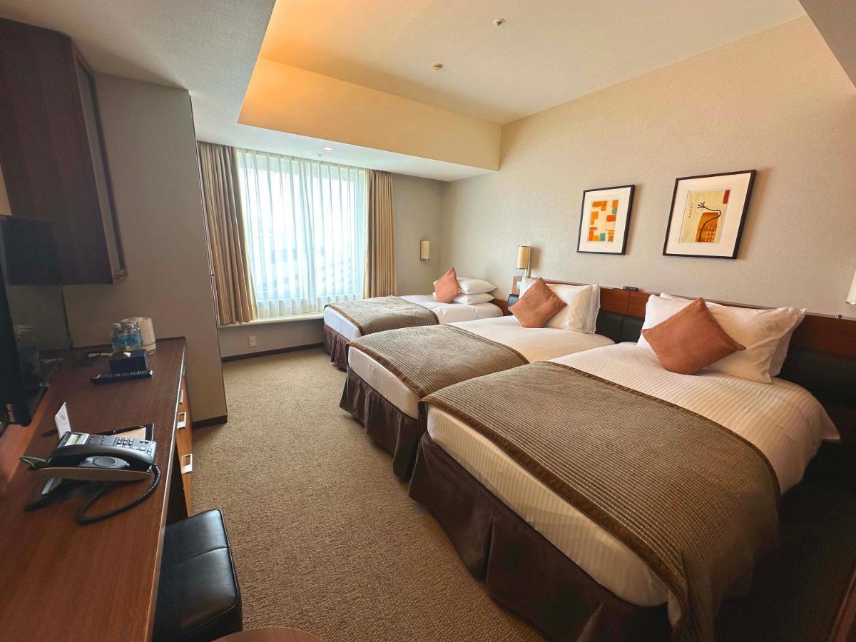 Tokyo Bay Maihama Hotel Тиба Экстерьер фото
