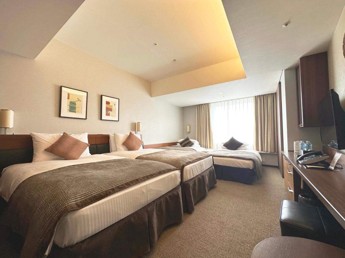 Tokyo Bay Maihama Hotel Тиба Экстерьер фото