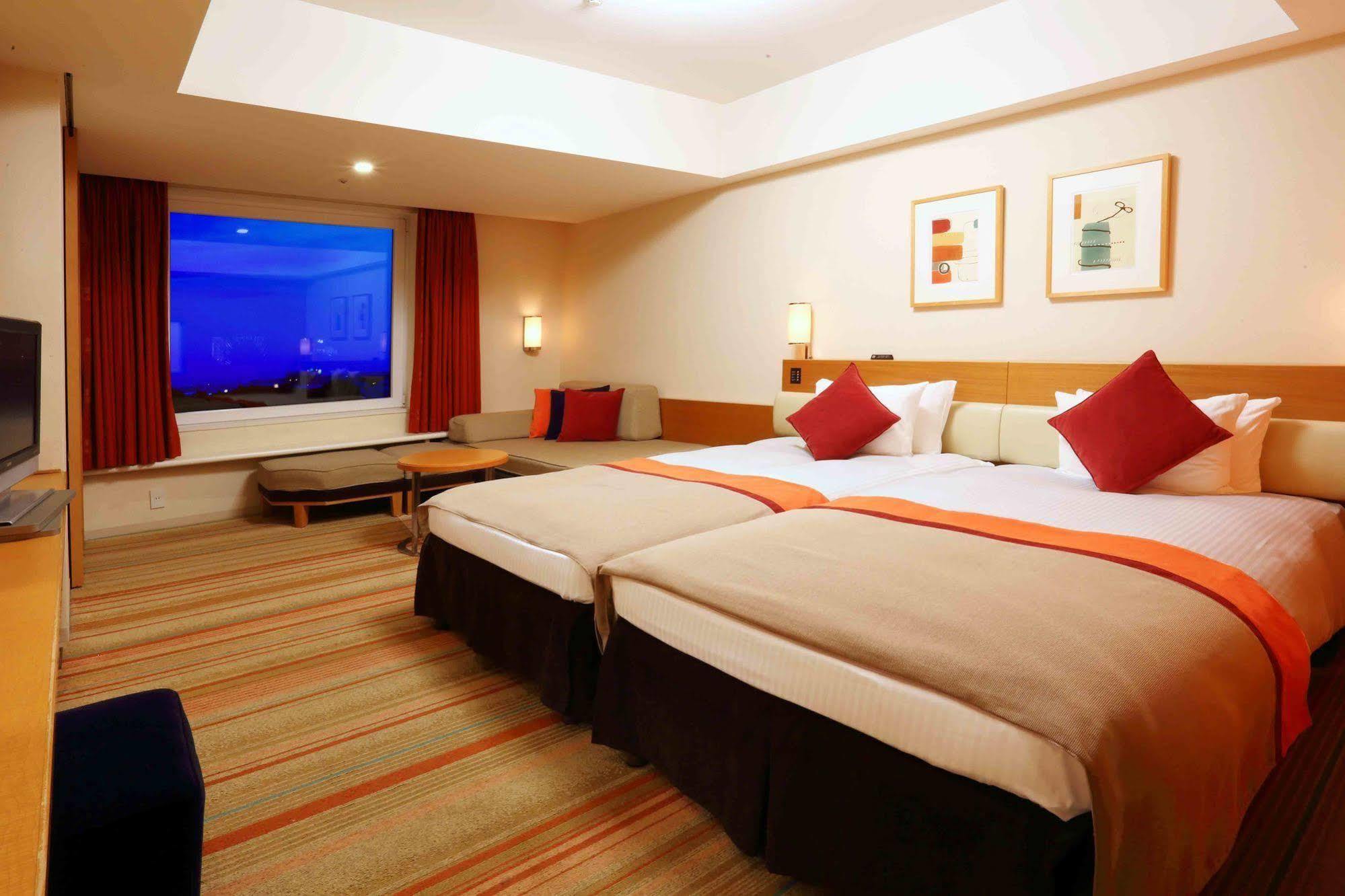 Tokyo Bay Maihama Hotel Тиба Экстерьер фото