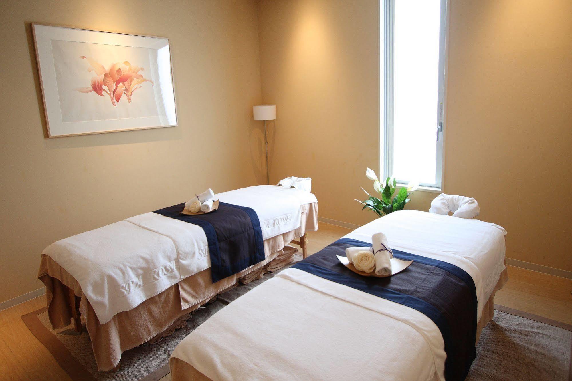 Tokyo Bay Maihama Hotel Тиба Экстерьер фото